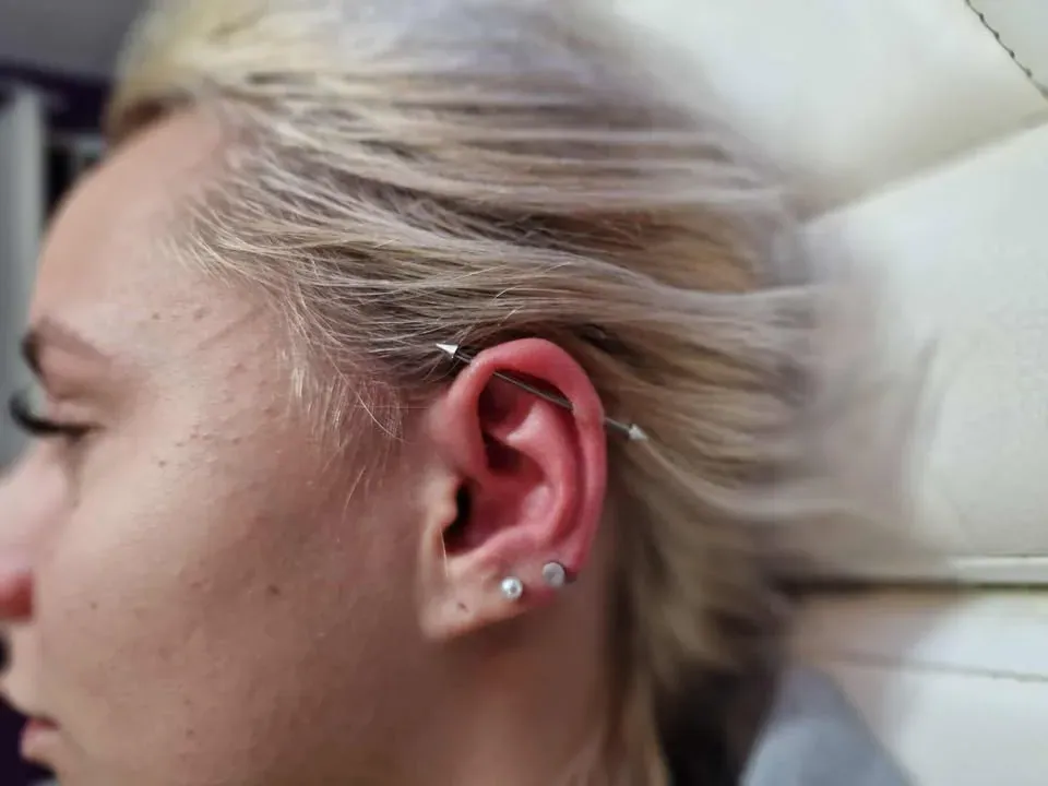 Piercing aplikovaný v štúdiu MIA art TATTOO