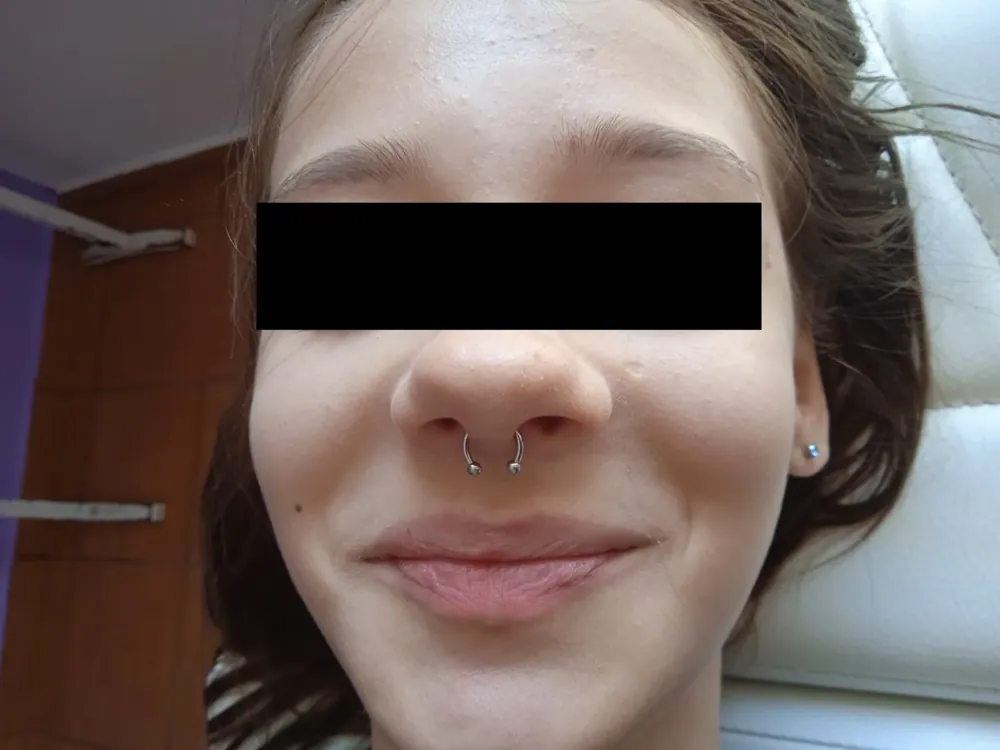 Piercing aplikovaný v štúdiu MIA art TATTOO